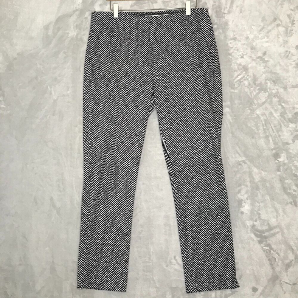Chico's Black and Light Gray Chevron Ankle Pants